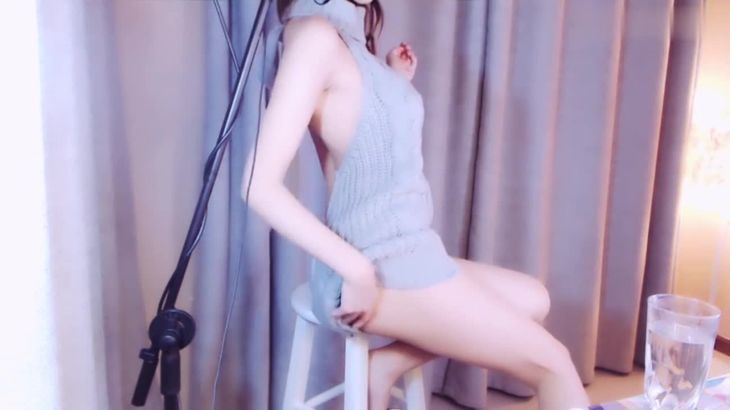 [小小奶瓶儿]办卡ASMR福利 开胸水毛衣定制版