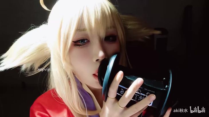 [aki秋水ASMR]秋水充电福利怼脸孔雀鱼采耳视觉触发哄睡视频集 8