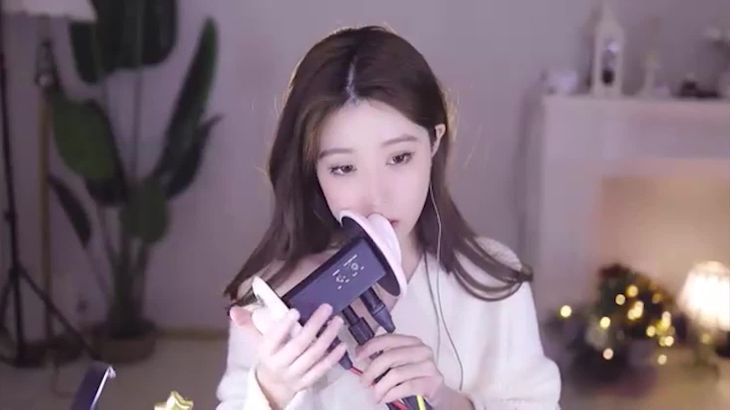 ASMR大伊伊 助眠福利