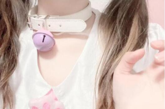 B站不要吃咖喱舰长付费音频-翻唱百万个吻mua.mp3