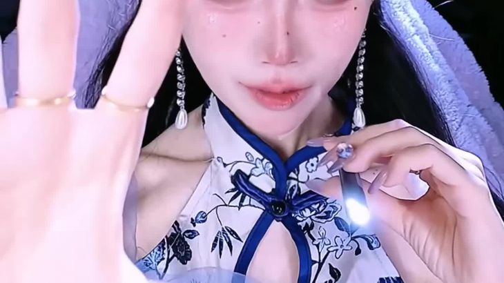 [aki秋水ASMR]秋水充电福利怼脸孔雀鱼采耳视觉触发哄睡视频集 20