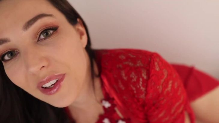 ASMR-Sweet-Nothings-in-French-_-Mots-doux-en-français-(soft-spoken-girlfriend-role-play-for-sleep)