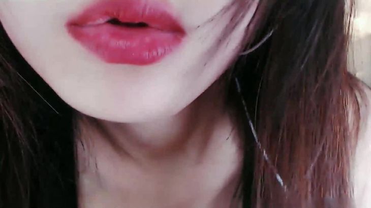 [纯情九九]ASMR飞机福利 近距离舔耳